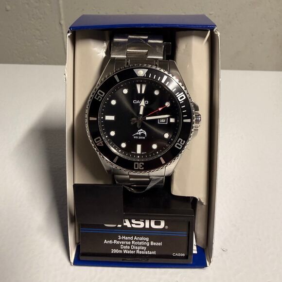 Casio Duro Marlin MDV106DD-1A1 44mm Quartz w/ Aftermarket Oyster Bracelet - Picture 1 of 8